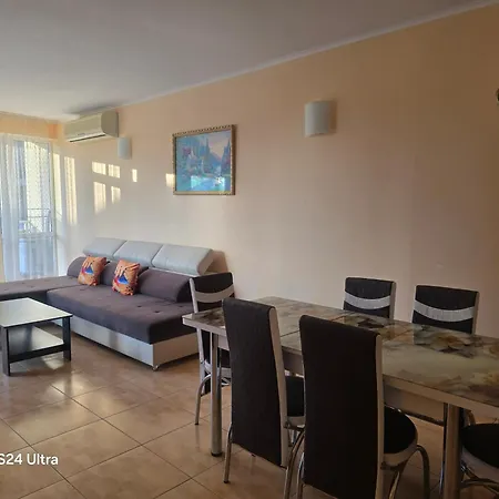 Apartmanhotel Plaza Napospart