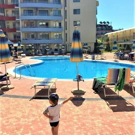 Plaza Apart-hotel 4*