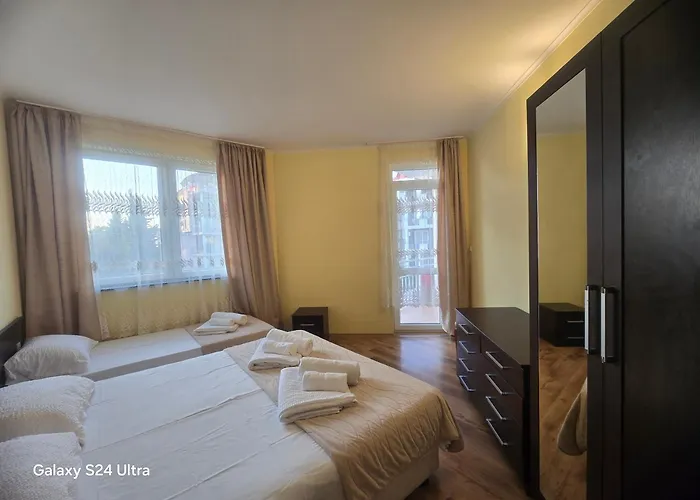 Plaza 4* 阳光海滩